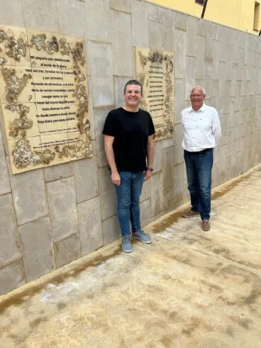 Inauguración paneles cerámicos travesía Palabras Dénia