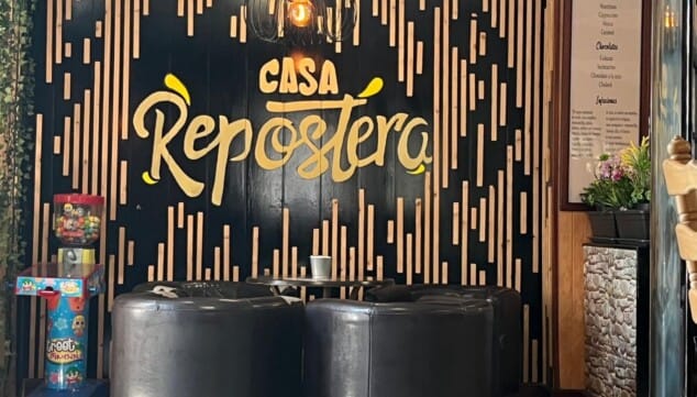 Casa Repostera 11 abierto todos los dias del ano para disfrutar de sus especialidades