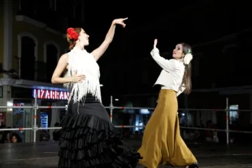 Intensidad flamenca y arte en la Plaza del Consell con el espectáculo de Marisol Delgado