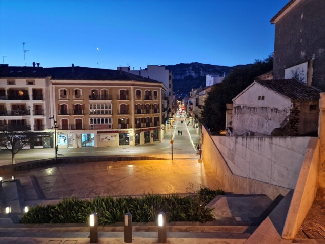Bronco enfrentamiento en el pleno de Dénia por la norma contra la prostitución 1 Imagen: Centro de Dénia por la noche