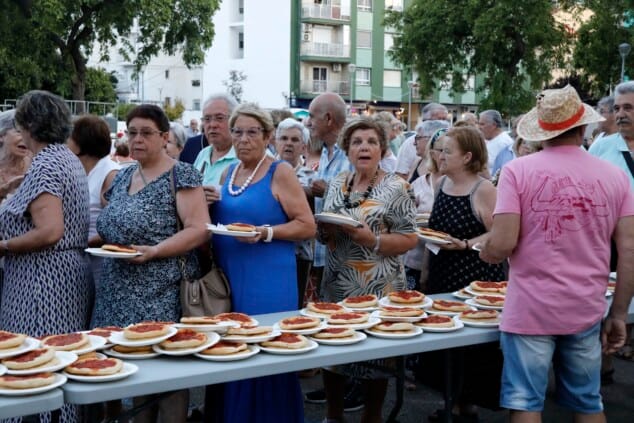 El tercer día de Fiestas de Dénia lo protagonizan los mayores y el concierto de Abril 16 coca del major 2026 13