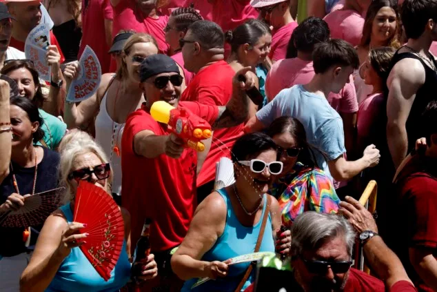 fusée annonçant les festivités de Denia 2026 33