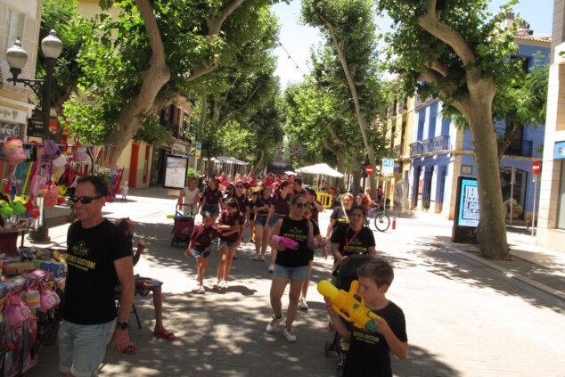 El Dia de Falles en Dénia: entre el éxito de las paellas, un susto junto a la playa y el sofocante termómetro 106 concurso de paellade del dia de falles 2026 18
