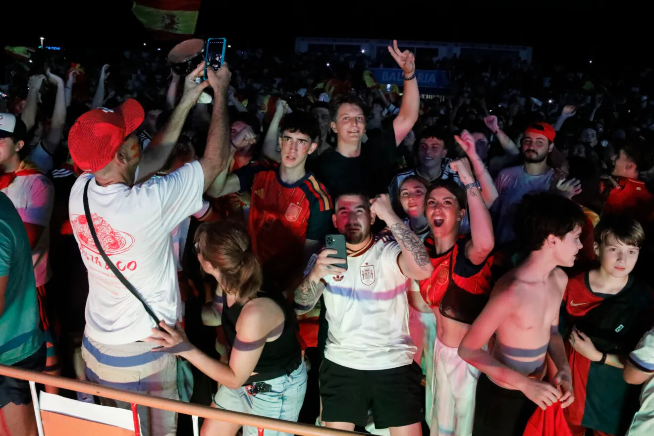 Dénia celebra el título Mundial de España (2)