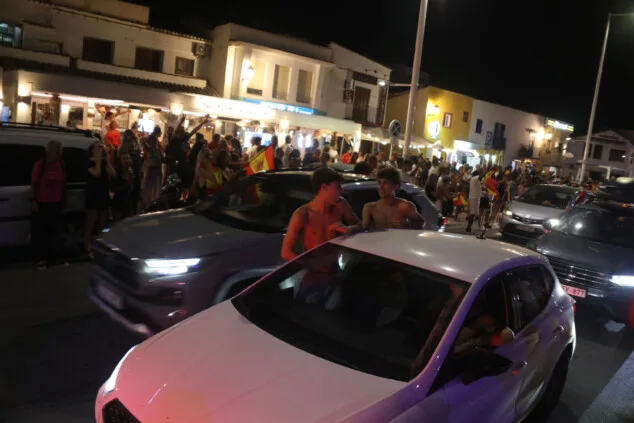 denia celebra el titulo mundial de espana 21