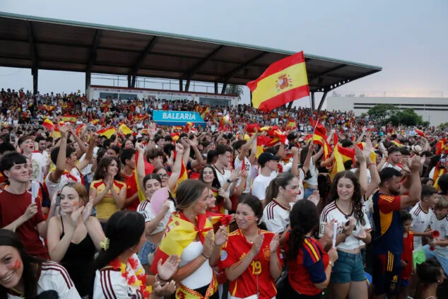denia celebra el titulo mundial de espana 33