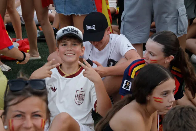 denia celebra el titulo mundial de espana 48