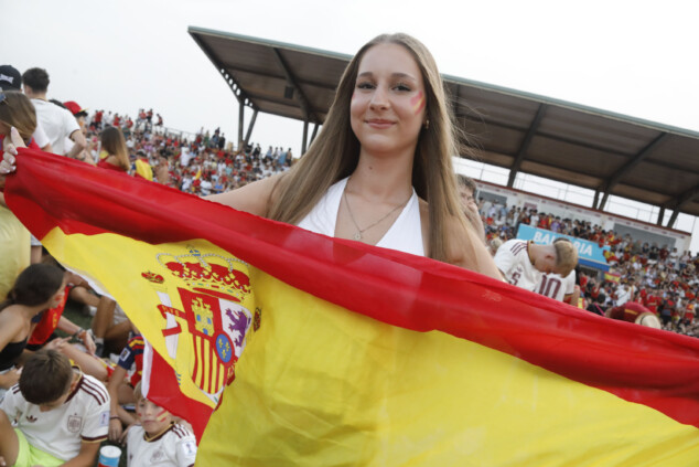 Dénia se echa a la calle para celebrar el título mundial de fútbol de España 8 denia celebra el titulo mundial de espana 53
