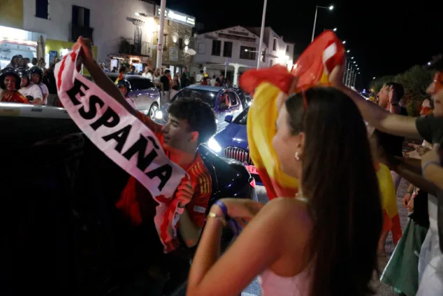 denia celebra el titulo mundial de espana 8