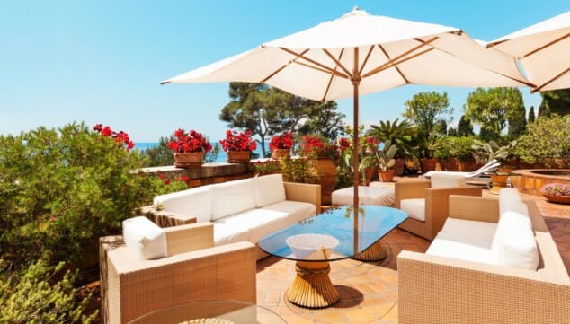 Los 5 muebles que toda terraza debe tener este verano 7 Imagen: El momento de transformar tu exterior es ahora