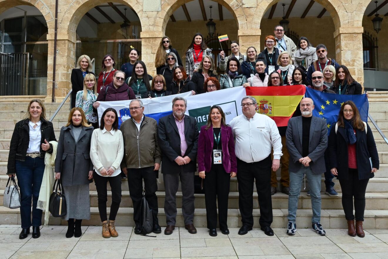 Encuentro de las delegaciones del proyecto Erasmus+ en UNED Dénia