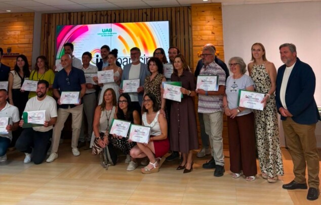 Sello Infoparticipa: Dénia, reconocida un año más por la calidad y transparencia en la comunicación pública 1 Imagen: Foto de grupo de los premiados con el Sello Infoparticipa 2025 en el acto de Gandia.