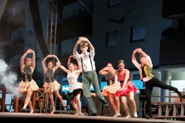 Espectáculo de danza de la Academia Babylon 8