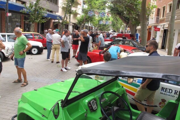exposicion de motos y coches clasicos en denia 1