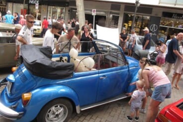 Exposición de motos y coches clásicos en Dénia 12