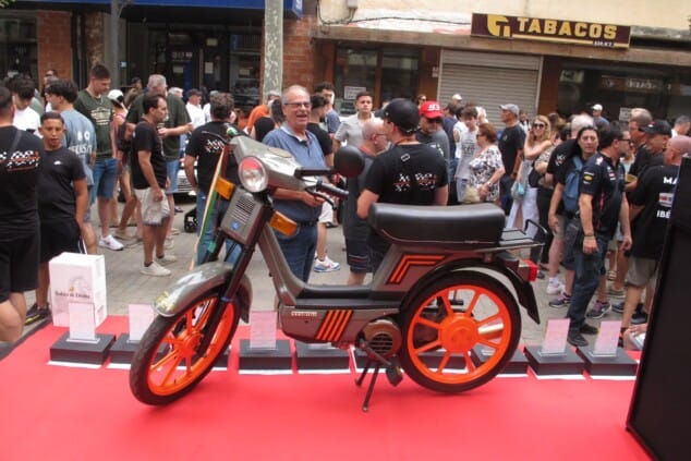 exposicion de motos y coches clasicos en denia 14