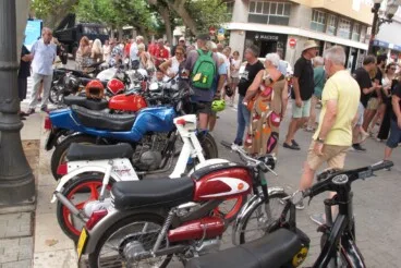 Exposición de motos y coches clásicos en Dénia 19