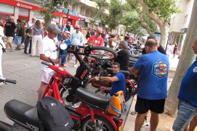 exposicion de motos y coches clasicos en denia 20
