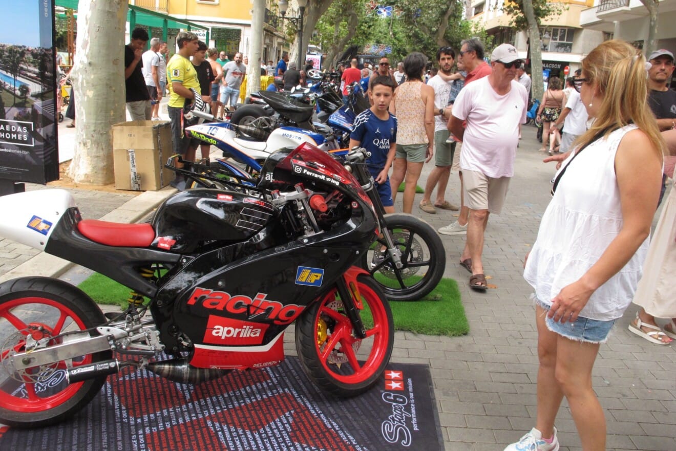Exposición de motos y coches clásicos en Dénia 24