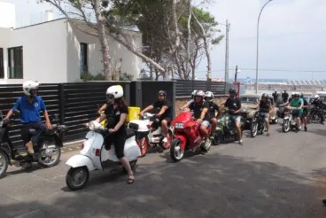 Exposición de motos y coches clásicos en Dénia 31