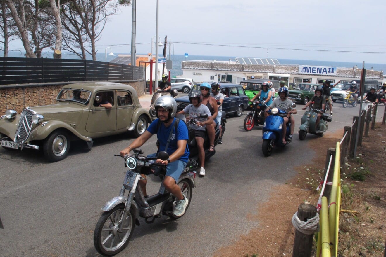 Exposición de motos y coches clásicos en Dénia 35