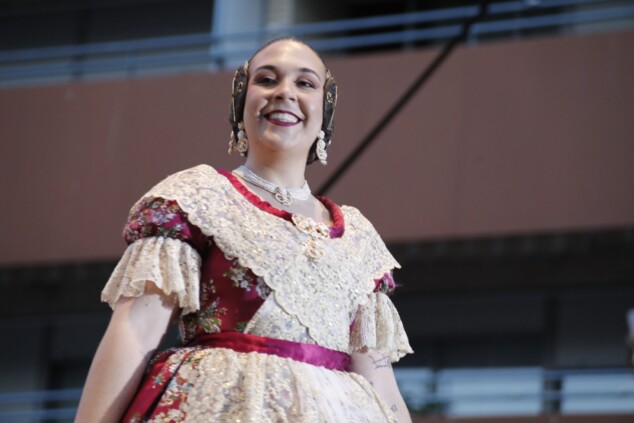 El Dia de Falles en Dénia: entre el éxito de las paellas, un susto junto a la playa y el sofocante termómetro 21 gala fallera de las fiestas de denia 2026 10
