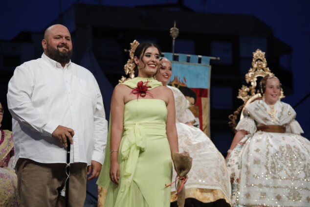 El Dia de Falles en Dénia: entre el éxito de las paellas, un susto junto a la playa y el sofocante termómetro 43 gala fallera de las fiestas de denia 2026 32