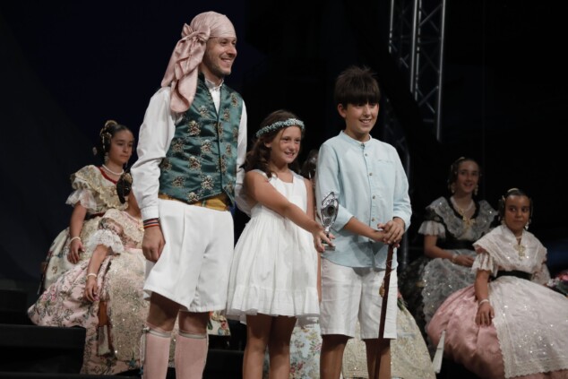 El Dia de Falles en Dénia: entre el éxito de las paellas, un susto junto a la playa y el sofocante termómetro 56 gala fallera de las fiestas de denia 2026 45
