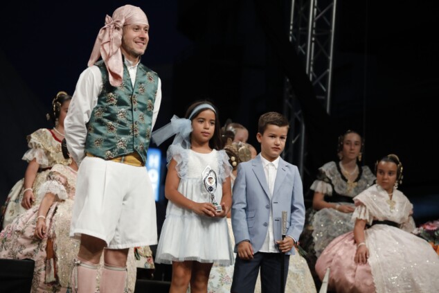 El Dia de Falles en Dénia: entre el éxito de las paellas, un susto junto a la playa y el sofocante termómetro 58 gala fallera de las fiestas de denia 2026 47