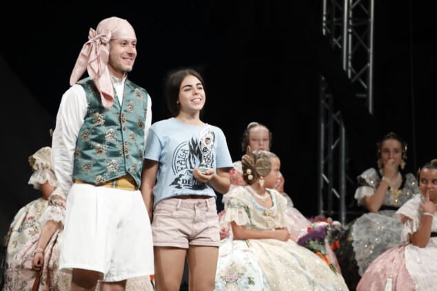 El Dia de Falles en Dénia: entre el éxito de las paellas, un susto junto a la playa y el sofocante termómetro 76 gala fallera de las fiestas de denia 2026 65