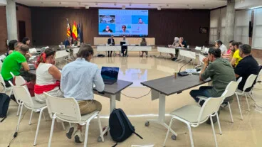 Educación mueve ficha con las ratios de Infantil y los sindicatos reclaman una reducción más ambiciosa 3 mesa sectorial de educacion entre conselleria y los sindicatos el 28 de julio 2026