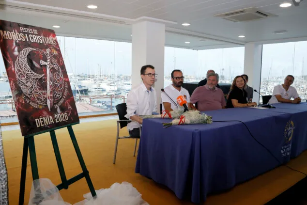 moros i cristians de denia dan a conocer el cartel programacion y pregonero 21