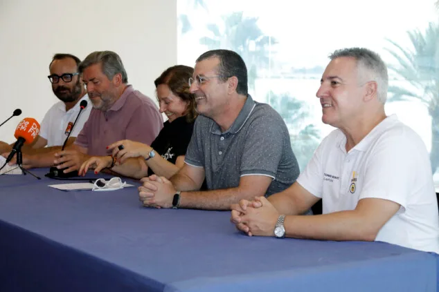 moros i cristians de denia dan a conocer el cartel programacion y pregonero 30