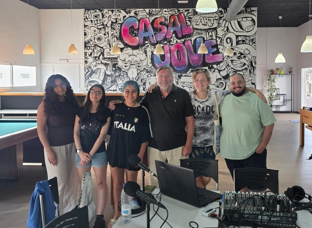 Participantes e invitados de la segunda temporada del 'Pòdcast Jove' de Dénia