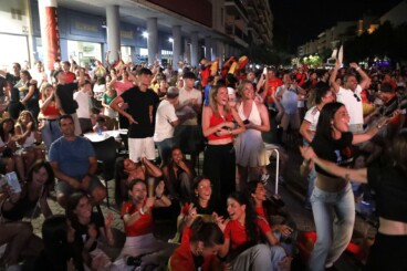 Seguimiento del partido del Mundial de fútbol en Dénia 5