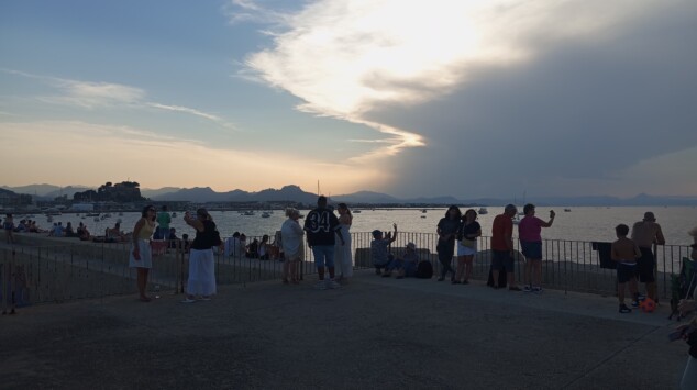 El eclipse solar en Dénia, entre la decepción por las nubes y un sobrecogedor apagón de última hora 32 asi se vivio el eclipse en denia 28