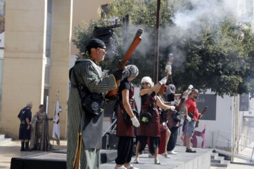 Batalla de arcabucería y misa de los Moros y Cristianos 2026 de Dénia 14