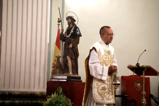 El atronador estallido de los arcabuces toma el centro de Dénia antes del esperado Milagro de la Niebla 35 batalla de arcabuceria y misa de los moros y cristianos 2026 de denia 32