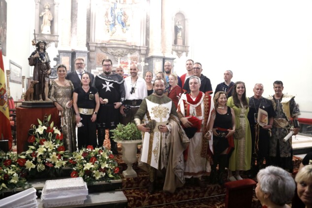 El atronador estallido de los arcabuces toma el centro de Dénia antes del esperado Milagro de la Niebla 45 batalla de arcabuceria y misa de los moros y cristianos 2026 de denia 42