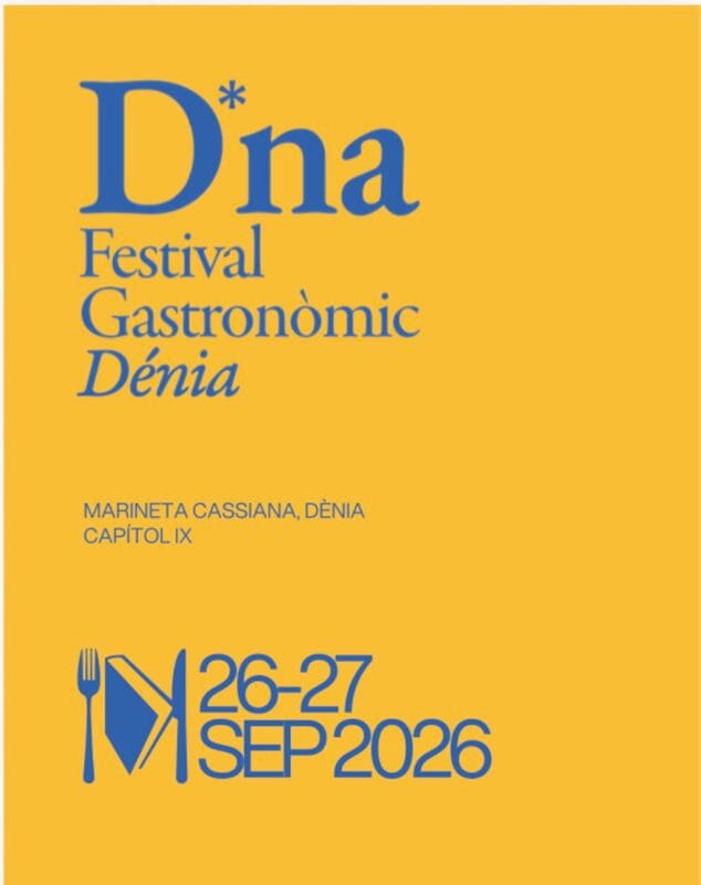 Imagen: Cartel amarillo y azul con el logotipo, fechas y ubicación del D*na Festival Gastronòmic Dénia 2026.