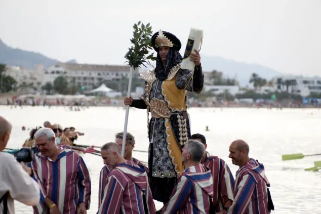 Dénia firma la tregua a orillas del mar: las tropas moras conquistan la escollera norte antes del gran choque 45 desembarco moro de denia de 2026 42