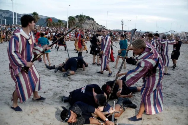 Dénia firma la tregua a orillas del mar: las tropas moras conquistan la escollera norte antes del gran choque 78 desembarco moro de denia de 2026 75