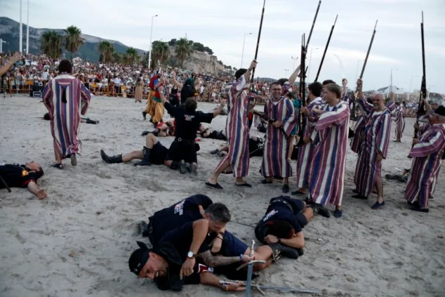 Dénia firma la tregua a orillas del mar: las tropas moras conquistan la escollera norte antes del gran choque 79 desembarco moro de denia de 2026 76