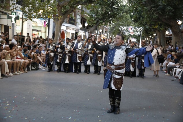 Los boatos de Cavallers de Me’n Fot y la filà Walies conquistan el centro de Dénia en su día grande 110 desfile de gala de los moros y cristianos 2026 de denia 107