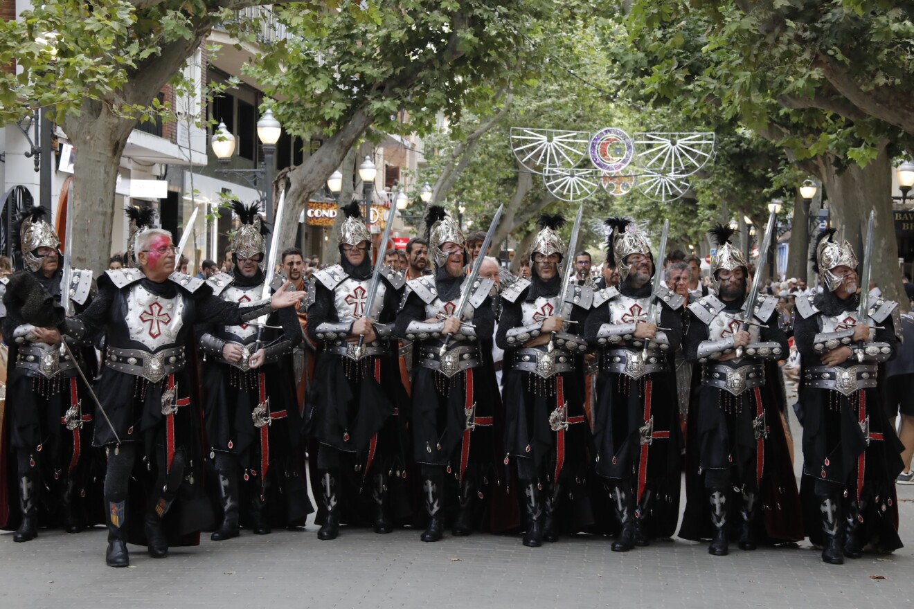 Desfile de gala de los Moros y Cristianos 2026 de Dénia 11