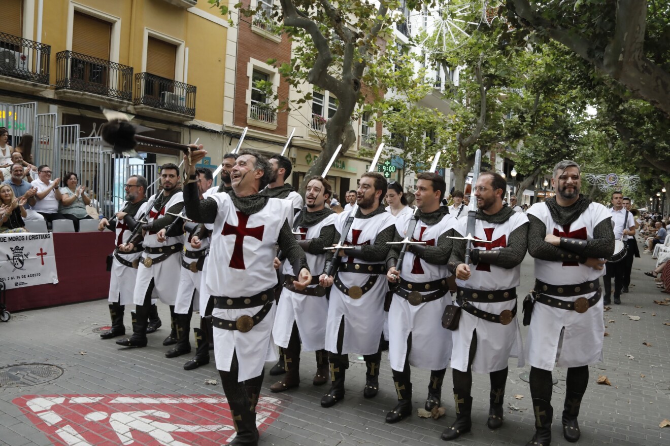 Desfile de gala de los Moros y Cristianos 2026 de Dénia 6