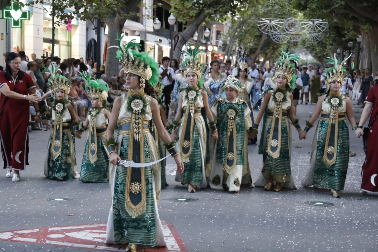 Desfile infantil y entrada de bandas de los Moros y Cristianos de Dénia 2026 107