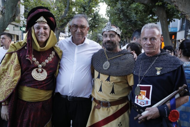 La cantera de los Moros y Cristianos toma Dénia: la espectacularidad del desfile infantil confirma el futuro de la fiesta 116 desfile infantil y entrada de bandas de los moros y cristianos de denia 2026 112