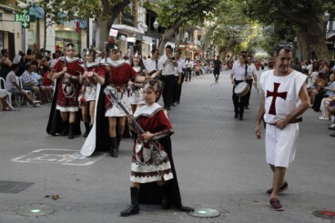 Desfile infantil y entrada de bandas de los Moros y Cristianos de Dénia 2026 18