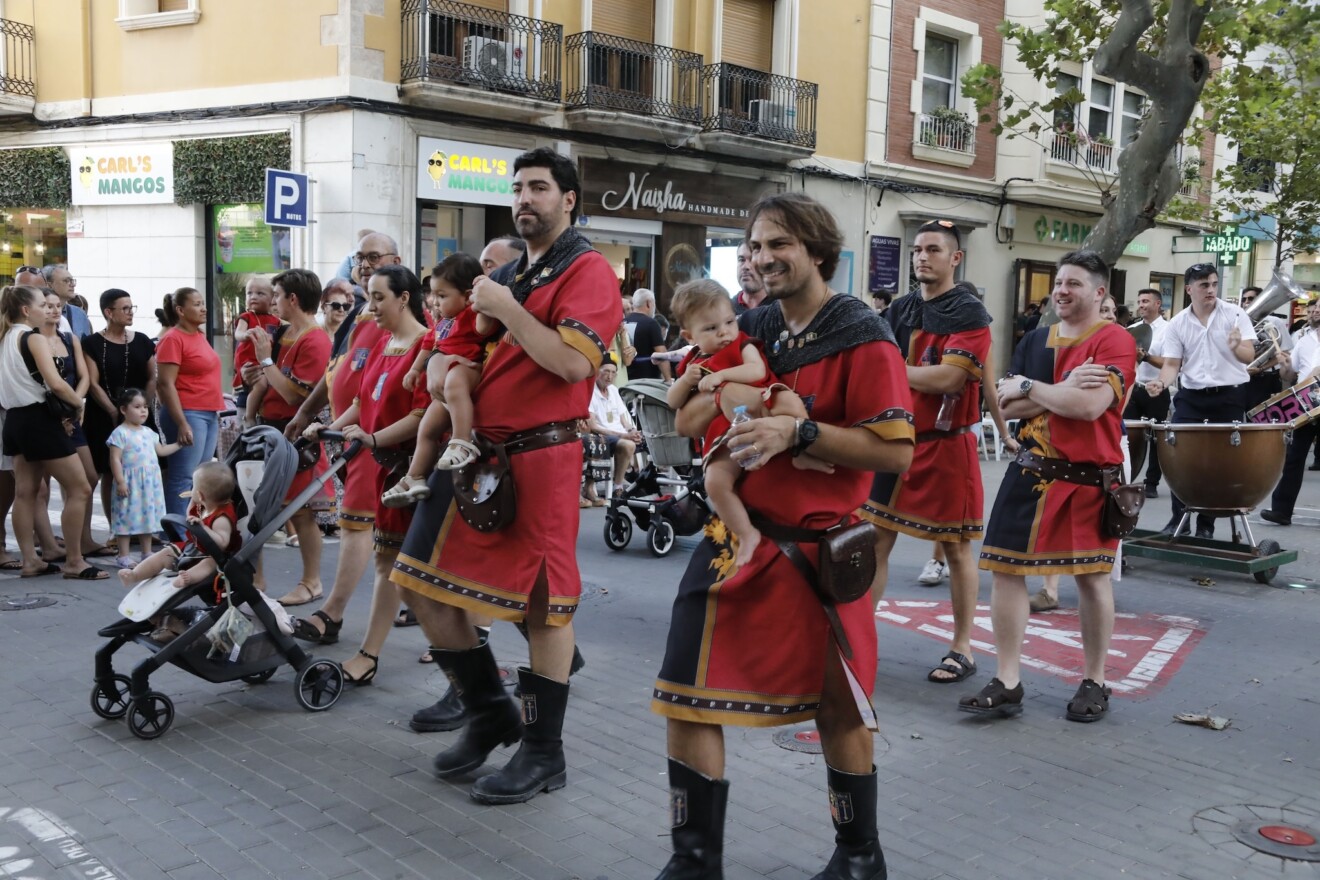 Desfile infantil y entrada de bandas de los Moros y Cristianos de Dénia 2026 24